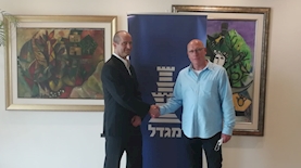 דני הורנשטיין ורן עוז, צילום: באדיבות מגדל